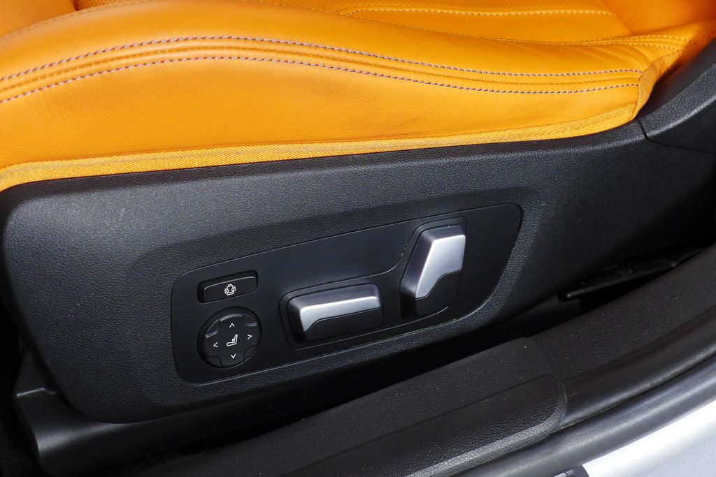 Thumbnail: 2022 BMW M3 - 22