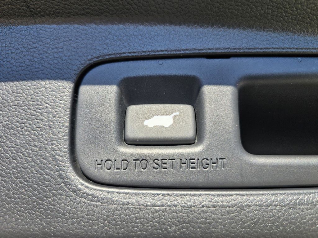 2024 Honda CR-V Hybrid Sport Touring 10