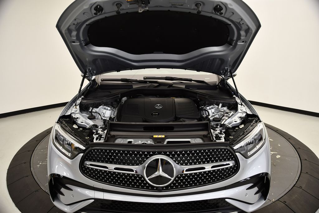 Thumbnail: 2025 Mercedes-Benz GLC - 12
