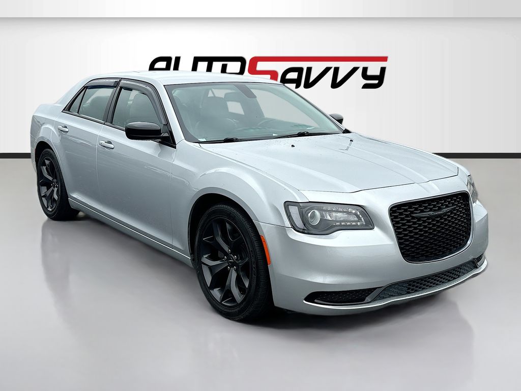 2021 Chrysler 300 Touring