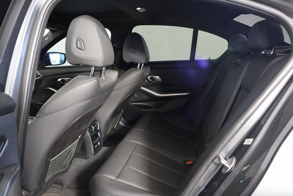 Thumbnail: 2020 BMW 3 Series - 11