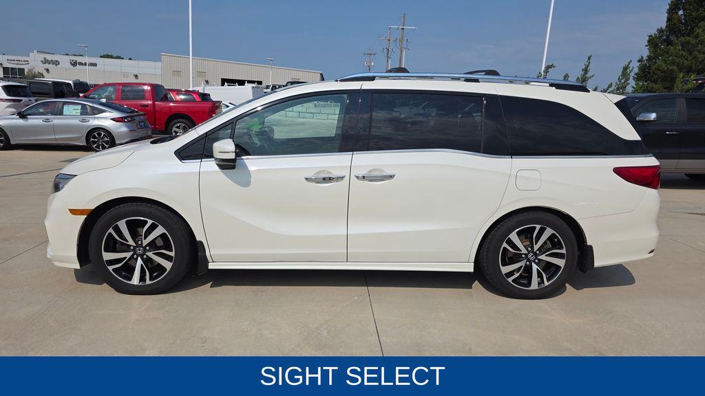 Used 2018 Honda Odyssey Elite with VIN 5FNRL6H90JB012608 for sale in Kansas City