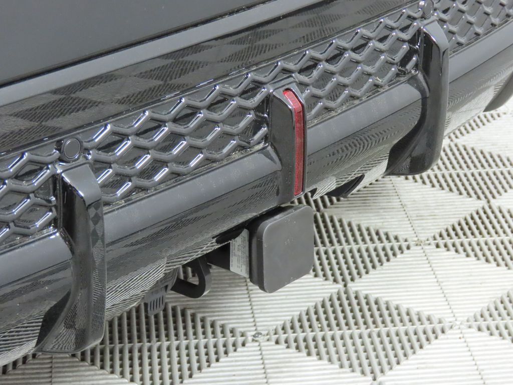 Thumbnail: 2026 Audi RS Q8 - 10