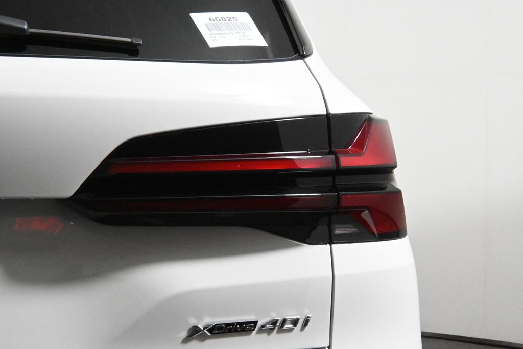 Thumbnail: 2026 BMW X5 - 13