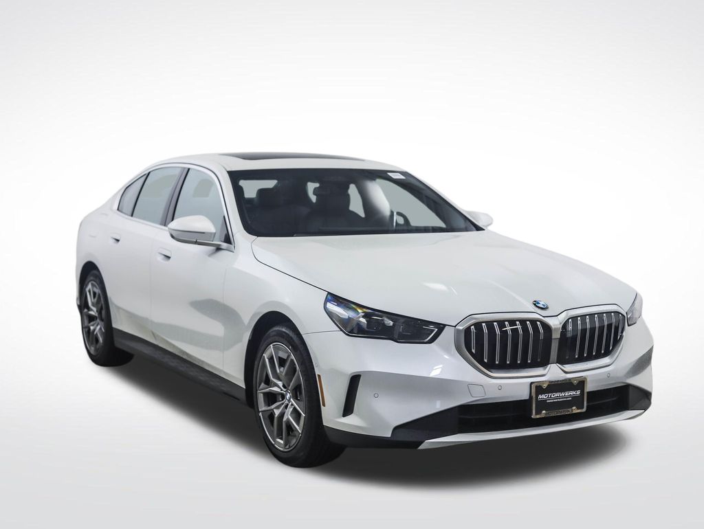 Thumbnail: 2026 BMW 5 Series - 7
