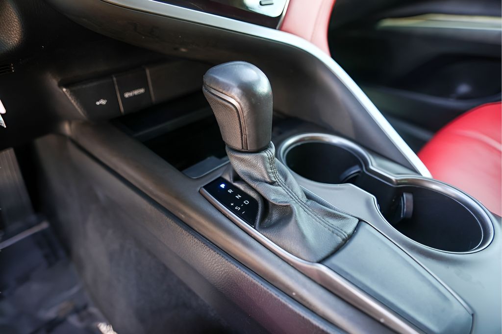 Used Car 2021 Toyota Camry  Se For Sale Under $25,000 In Austin, Texas