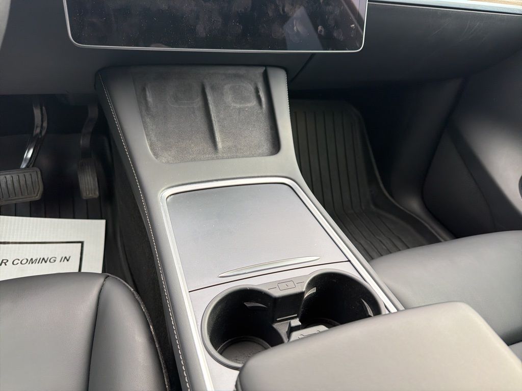 Thumbnail: 2023 Tesla Model Y - 15