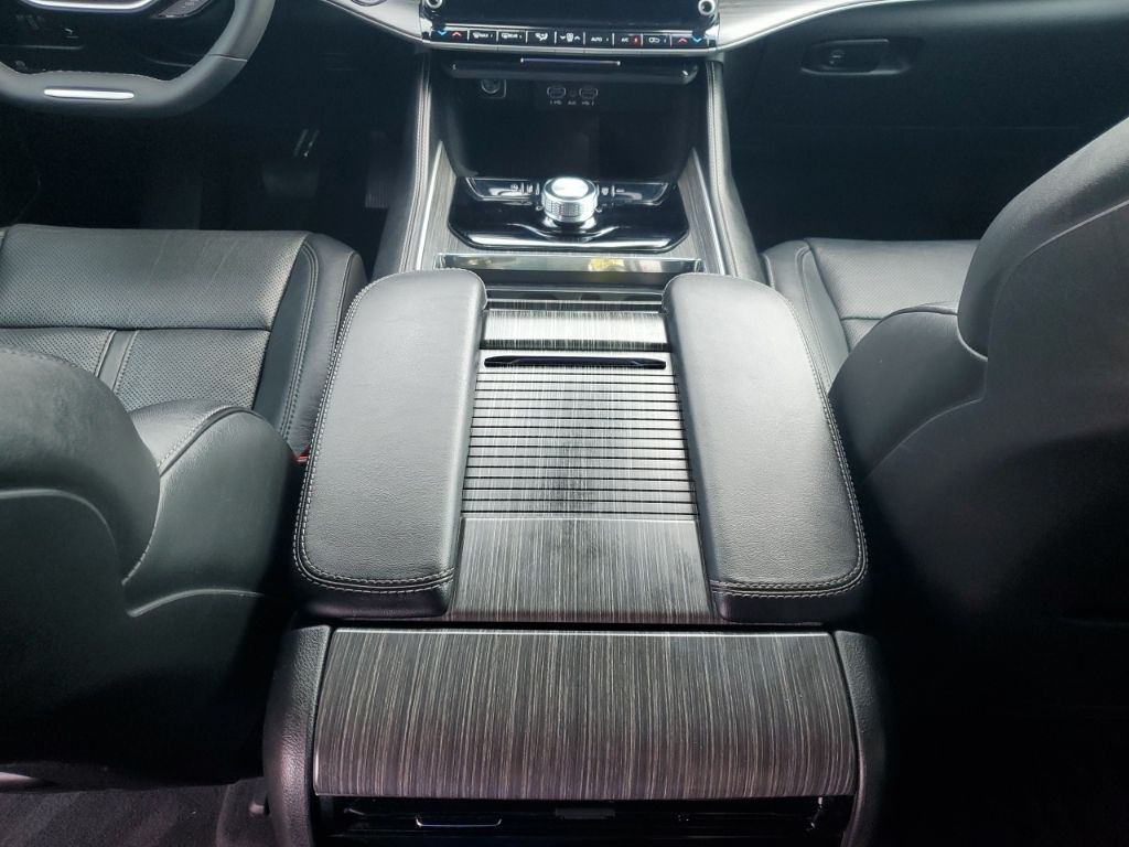 Used Car 2023 Jeep Wagoneer  Series Iii For Sale Under $50,000 In Austin, Texas