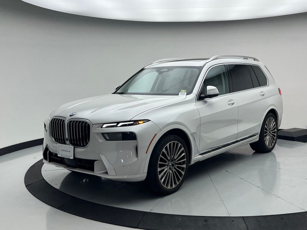 Thumbnail: 2023 BMW X7 - 1