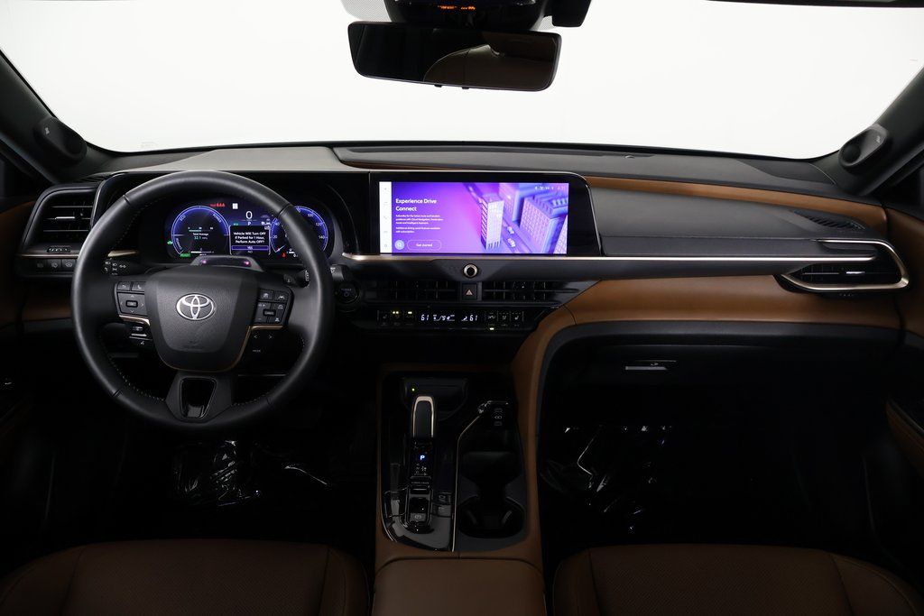 Thumbnail: 2025 Toyota Crown Signia - 8