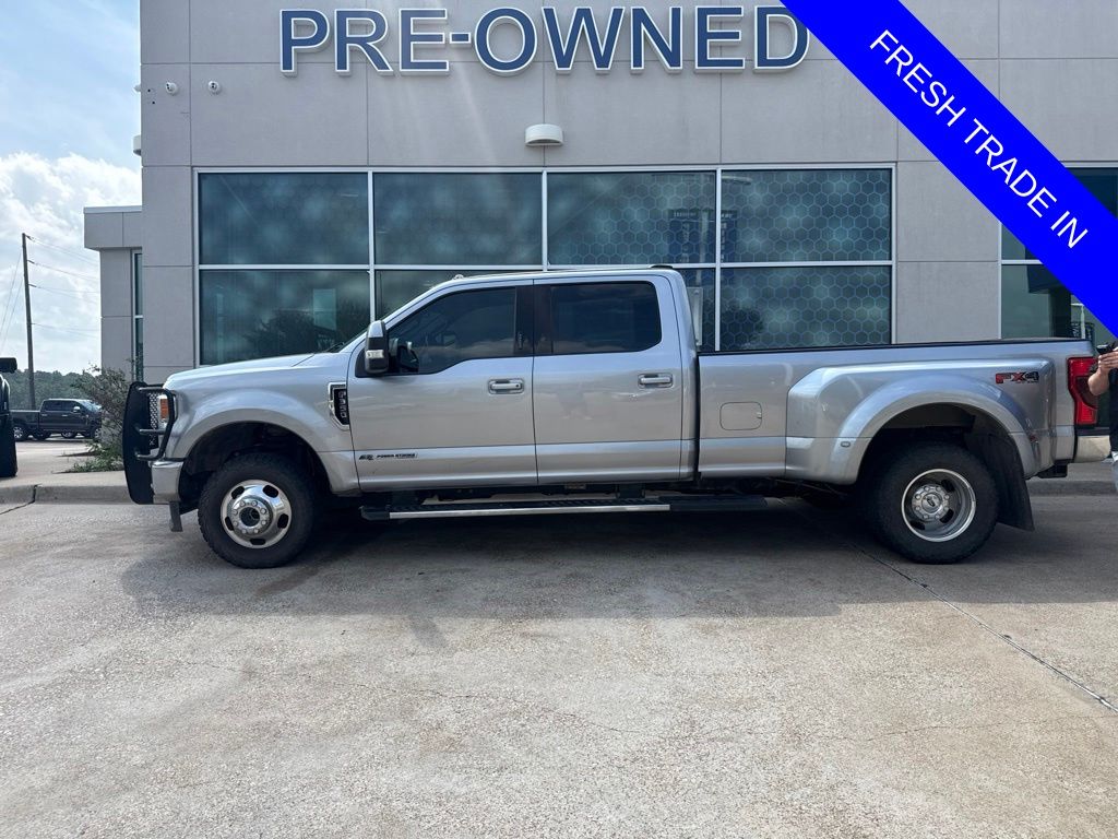 Silver Metallic 2022 Ford F-350 Super Duty Pickup Truck Four-Wheel Drive Automatic