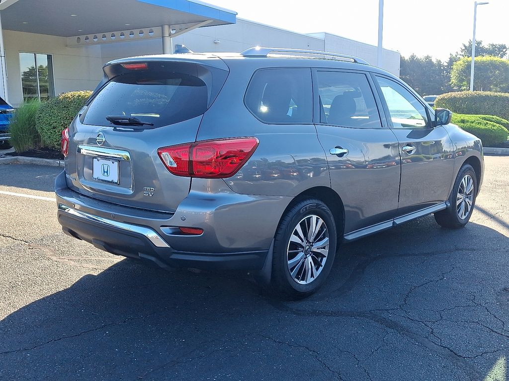 Thumbnail: 2019 Nissan Pathfinder - 6