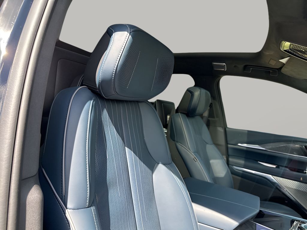 Used Car 2025 Cadillac Escalade Iq  Sport 2 For Sale Under $130,000 In Austin, Texas