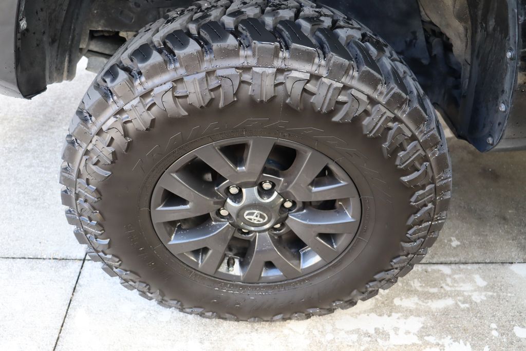 2020 Toyota Tacoma SR 4