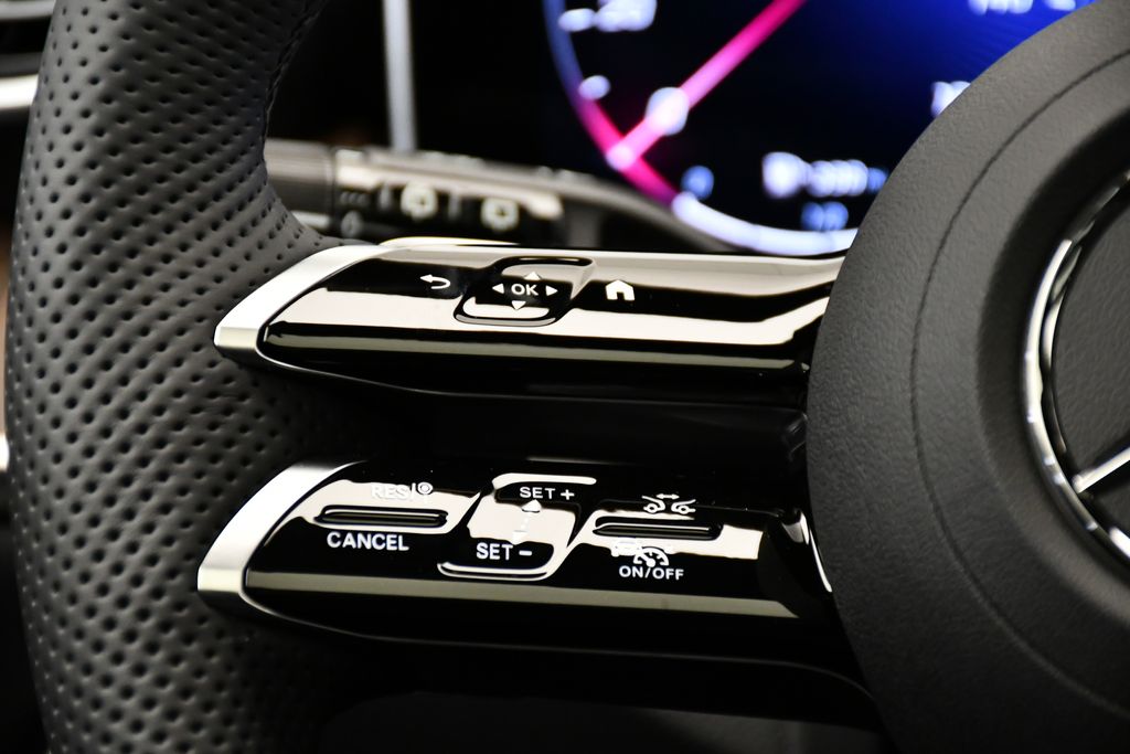 Thumbnail: 2026 Mercedes-Benz GLC - 23