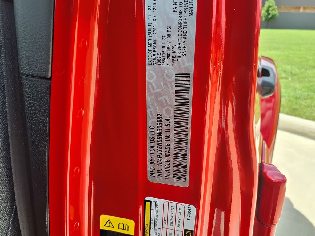 Used 2025 Red Jeep Sahara image 28
