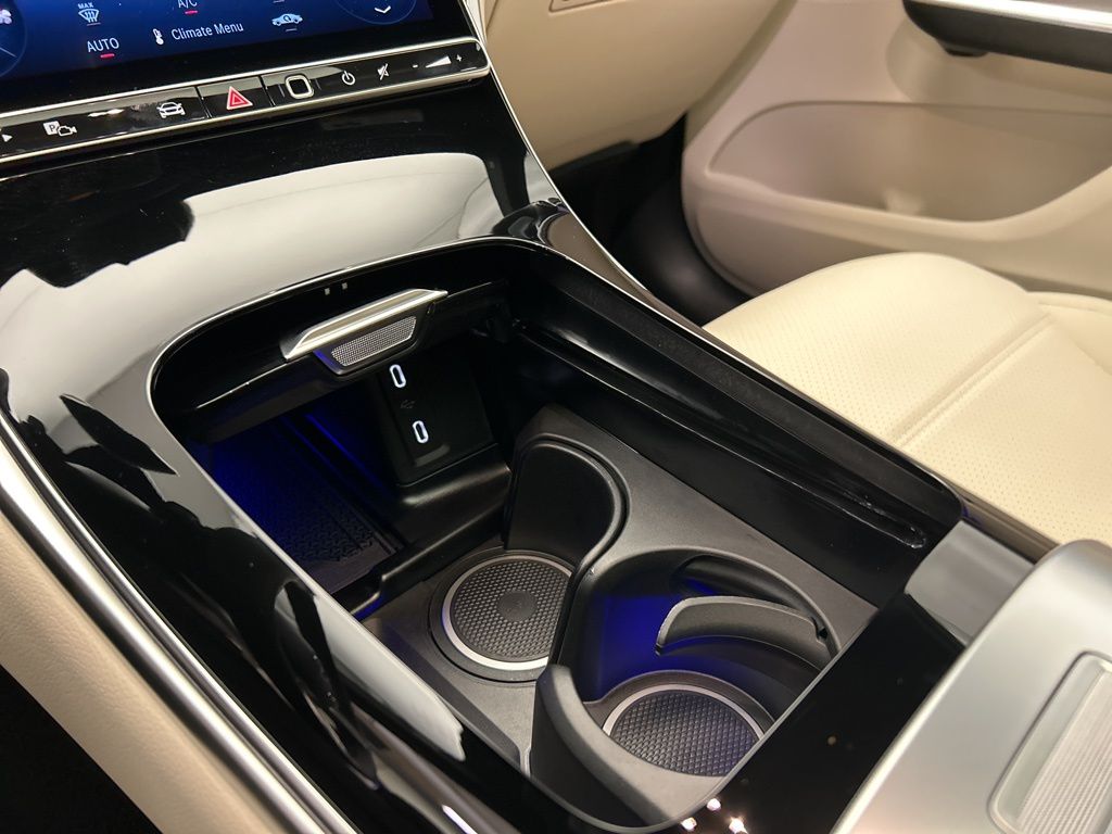 Thumbnail: 2026 Mercedes-Benz GLC - 19