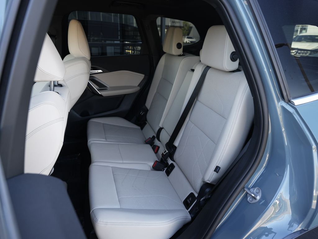 Thumbnail: 2023 BMW X1 - 9