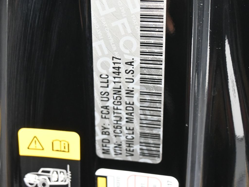 Used 2022 Black Clearcoat Jeep High Altitude image 29