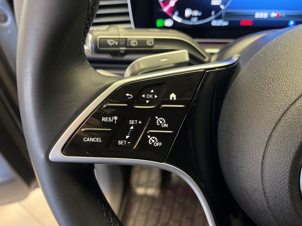 Thumbnail: 2025 Mercedes-Benz GLE - 15