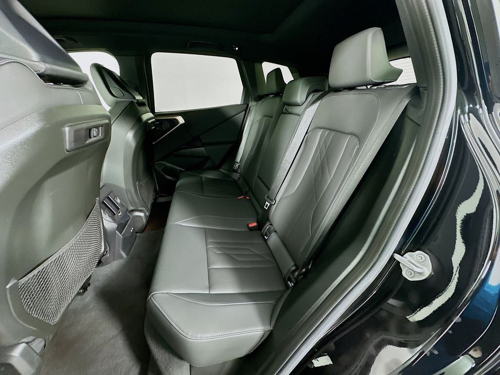 Thumbnail: 2025 BMW X3 - 23