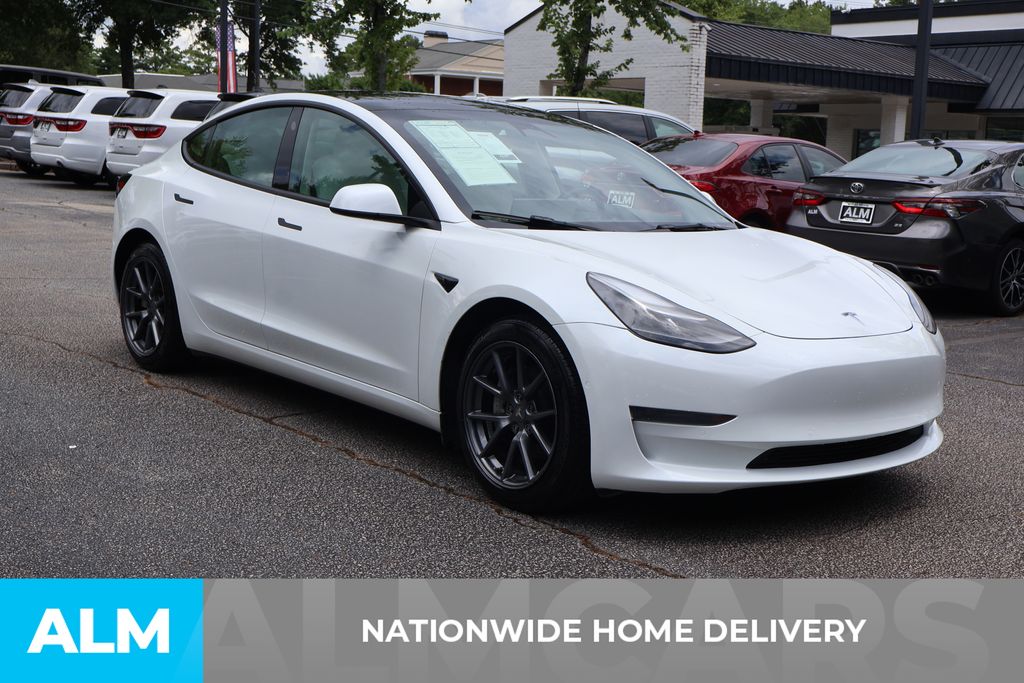 Used 2022 White Tesla Base image 5