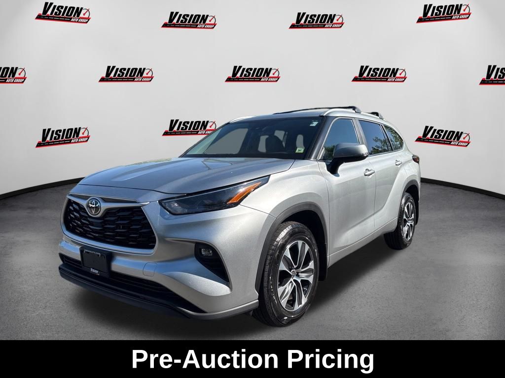 Celestial Silver Metallic 2023 Toyota Highlander SUV / Crossover All-Wheel Drive 8-Speed Automatic