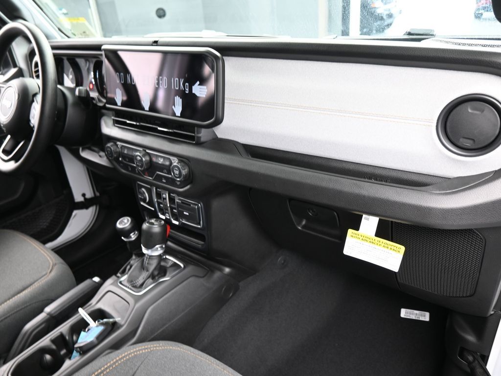 New 2026 Bright White Clearcoat Jeep Sport image 32