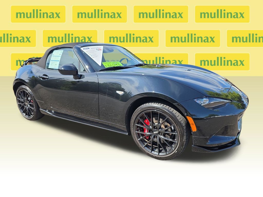 Jet Black Mica 2023 Mazda MX-5 Miata Convertible Rear-Wheel Drive 6-Speed Manual