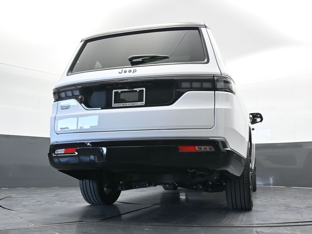 New 2026 Bright White Clearcoat Jeep Summit Obsidian image 61