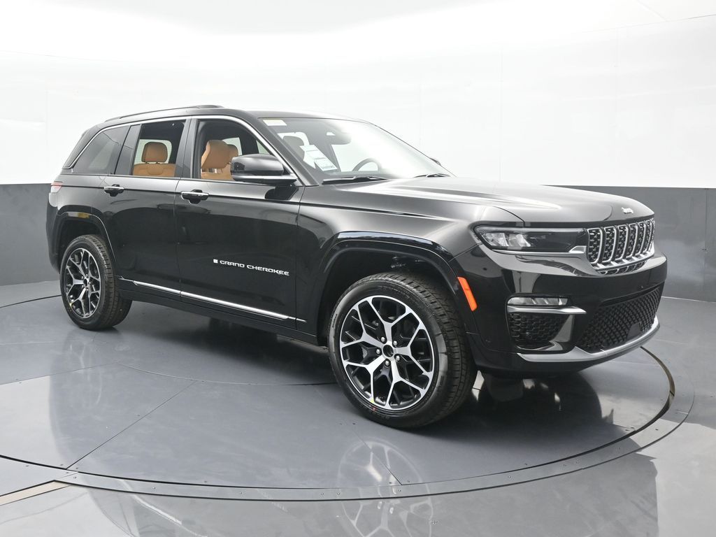 New 2025 Diamond Black Crystal Pearlcoat Jeep Summit image 8