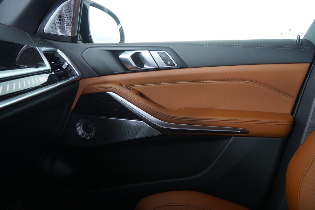 Thumbnail: 2026 BMW X5 - 23