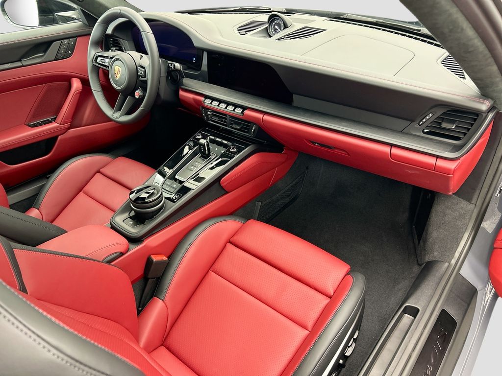 Thumbnail: 2026 Porsche 911 - 20