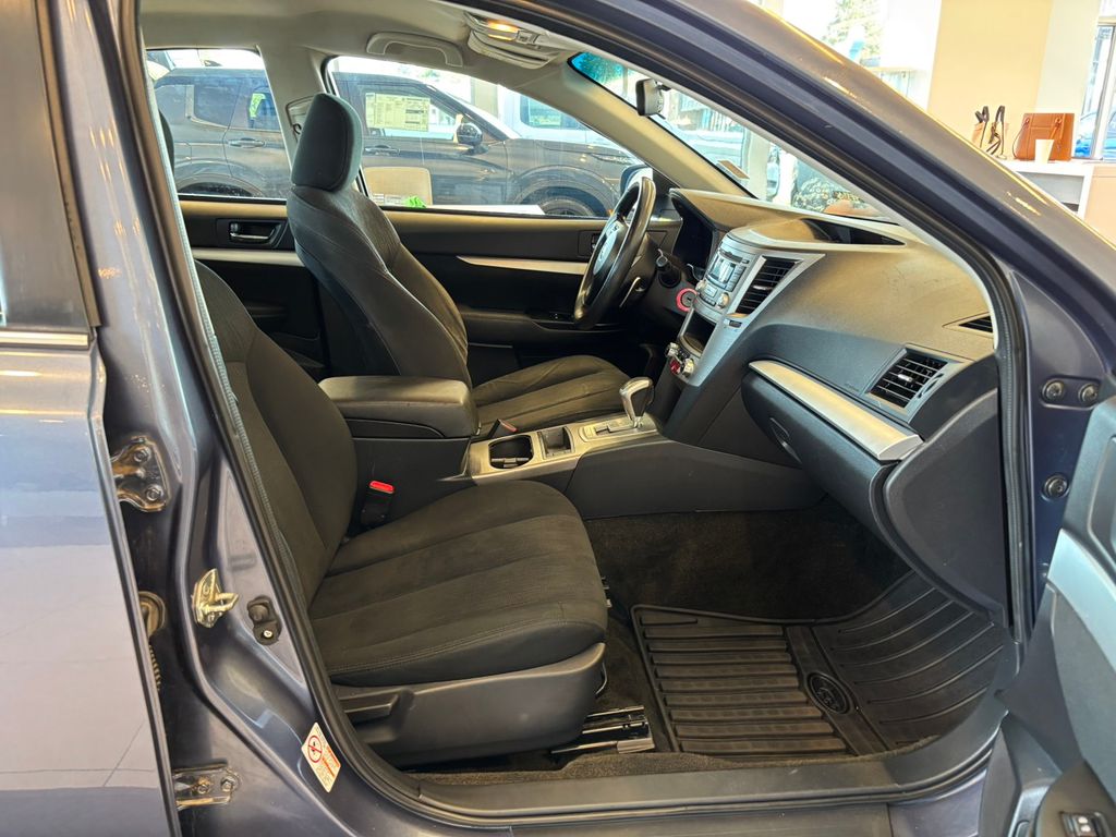 2014 Subaru Legacy 2.5i
