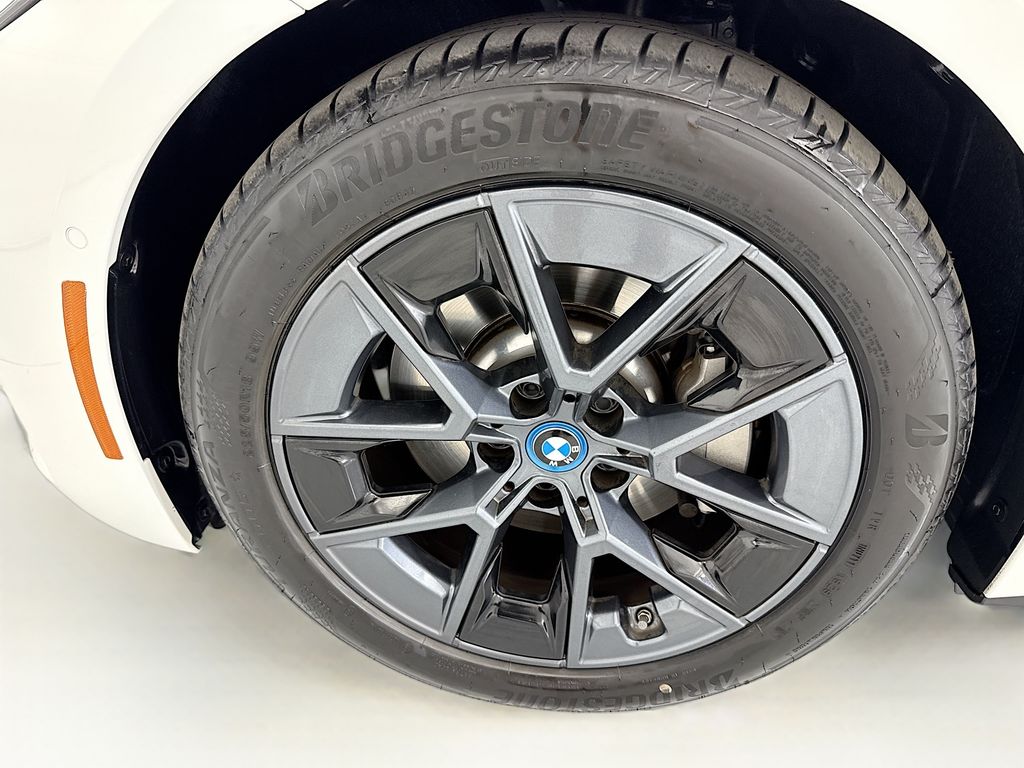 Thumbnail: 2024 BMW i4 - 29