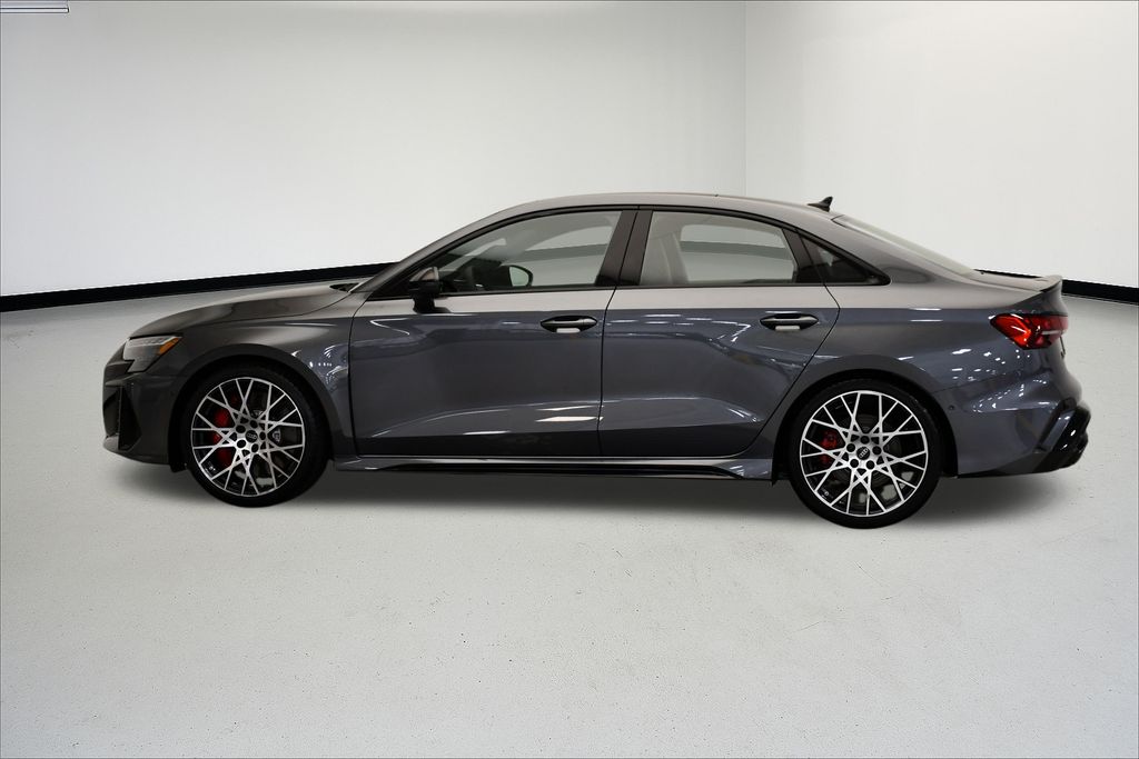 Thumbnail: 2025 Audi RS 3 - 2