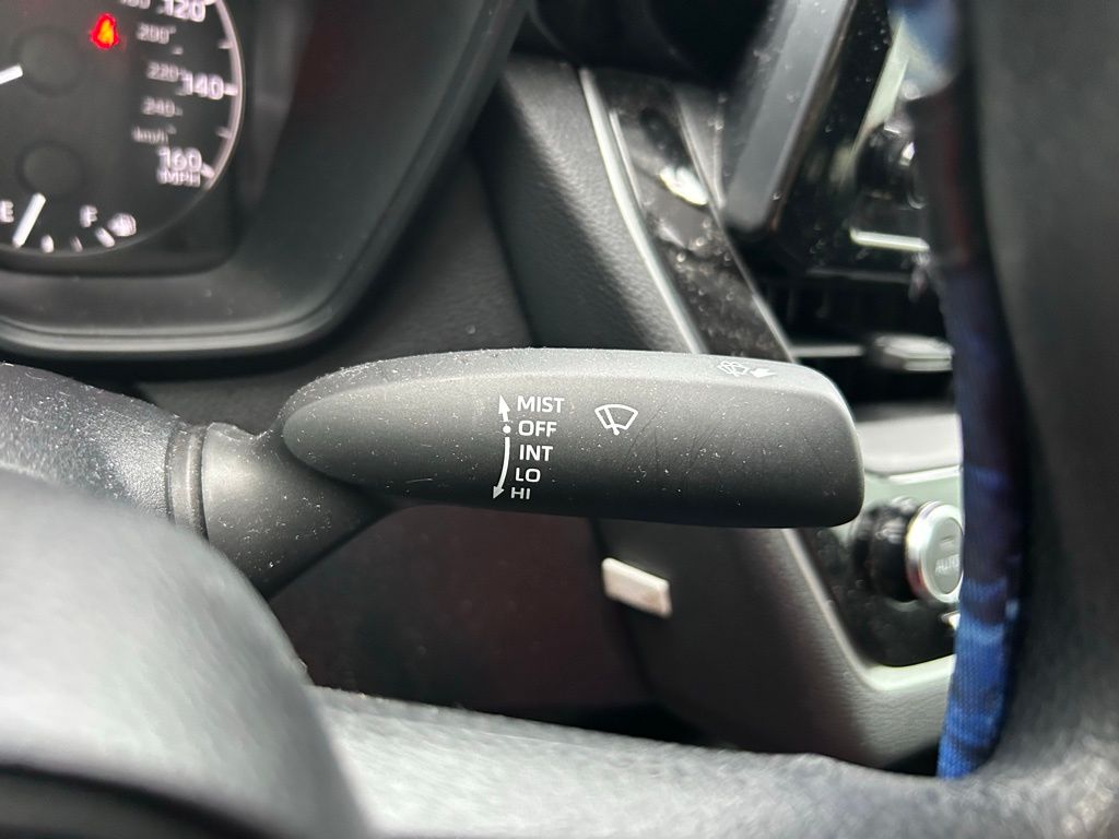 Thumbnail: 2025 Toyota Corolla - 20