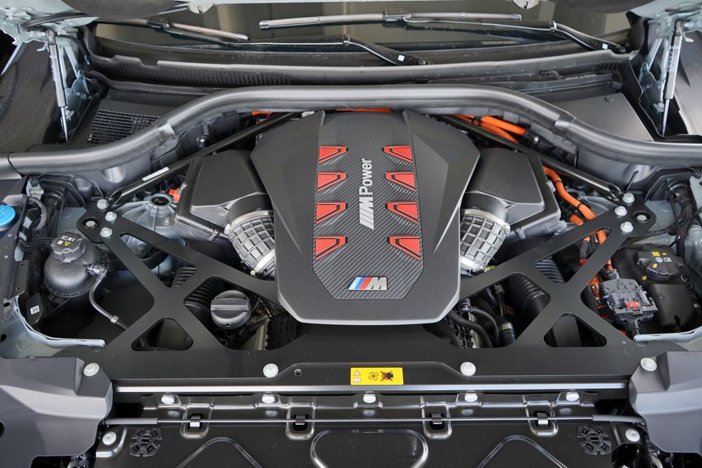 Thumbnail: 2026 BMW XM - 24