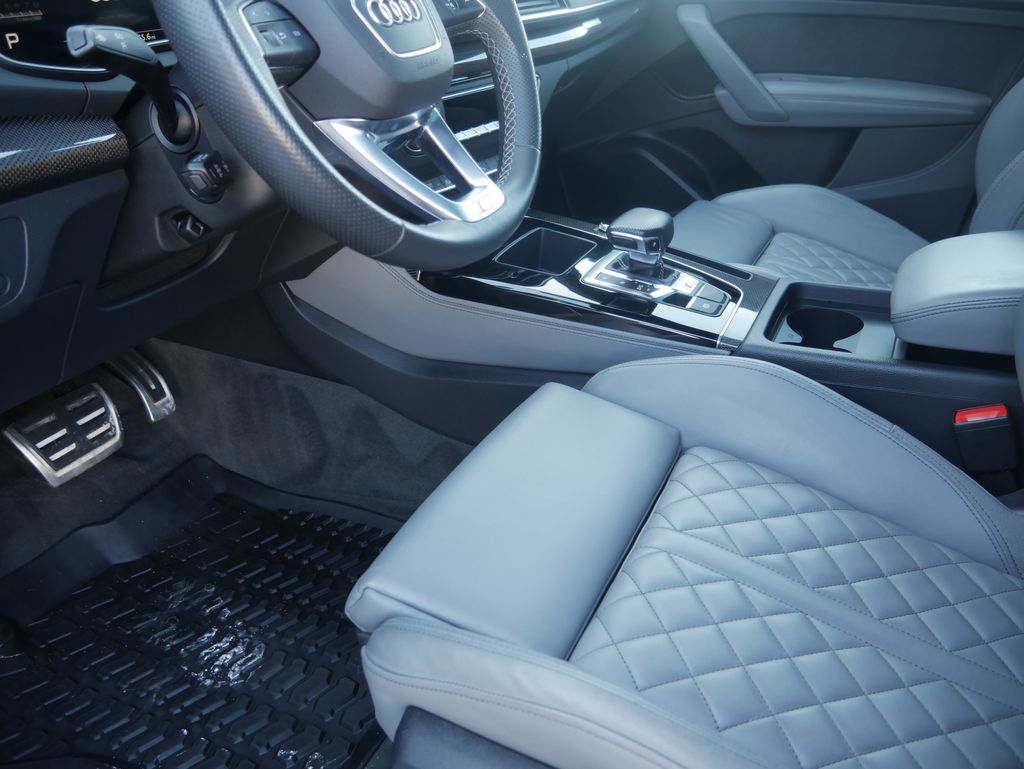 Thumbnail: 2023 Audi SQ5 - 19