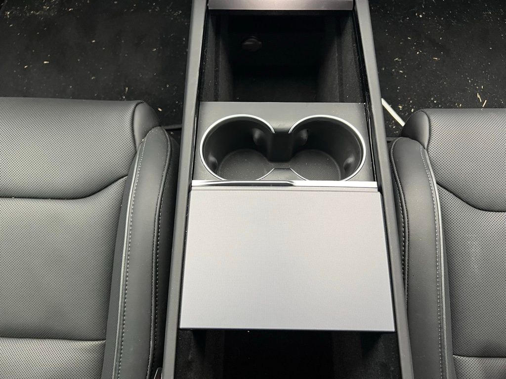 Thumbnail: 2025 Tesla Model 3 - 13