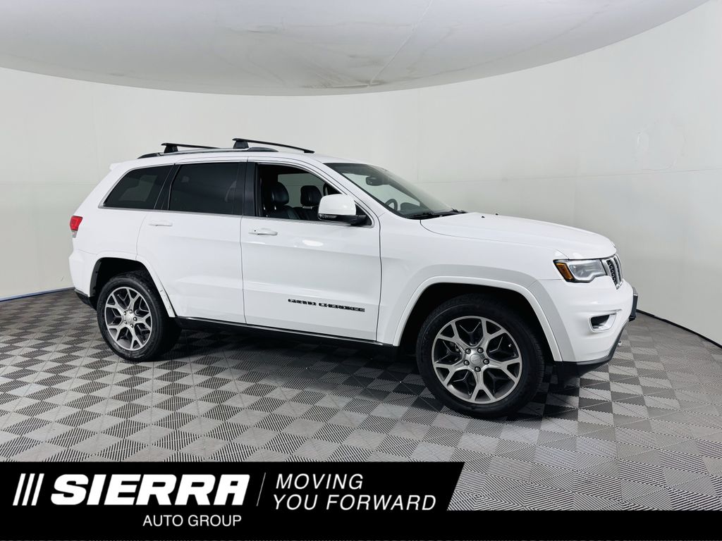 Bright White Clearcoat 2018 Jeep Grand Cherokee SUV / Crossover Four-Wheel Drive 8-Speed Automatic