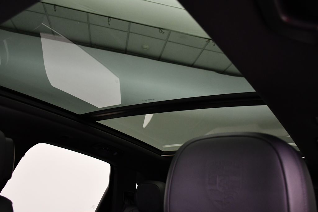 Thumbnail: 2024 Porsche Cayenne - 20