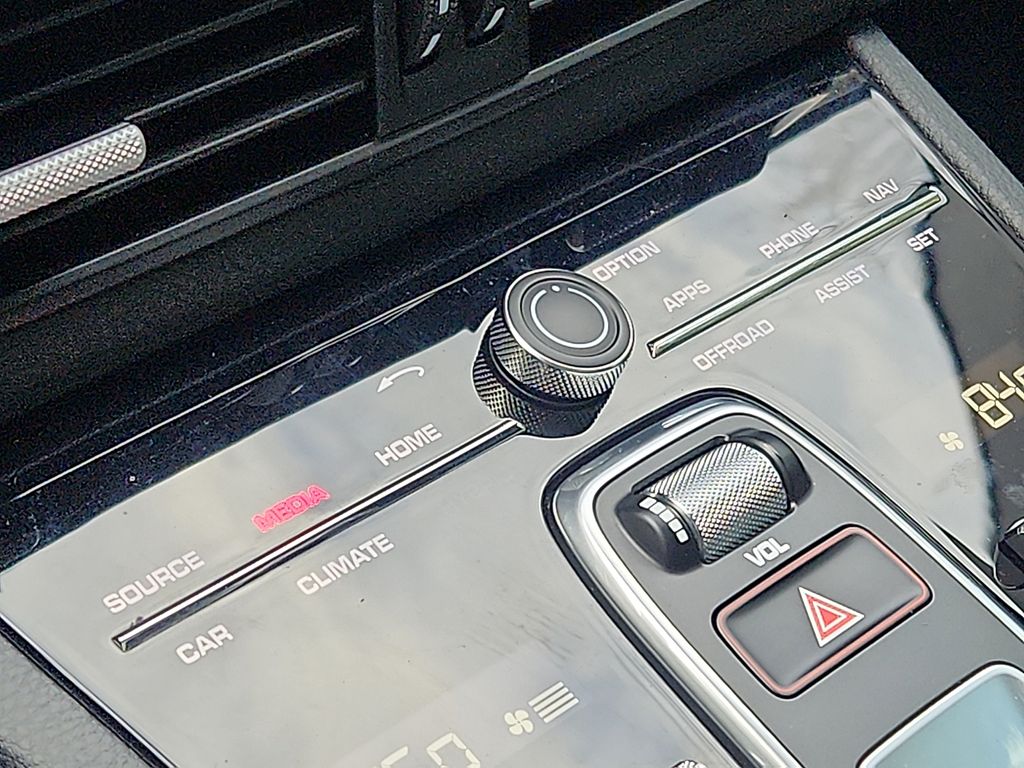 Thumbnail: 2023 Porsche Cayenne - 26