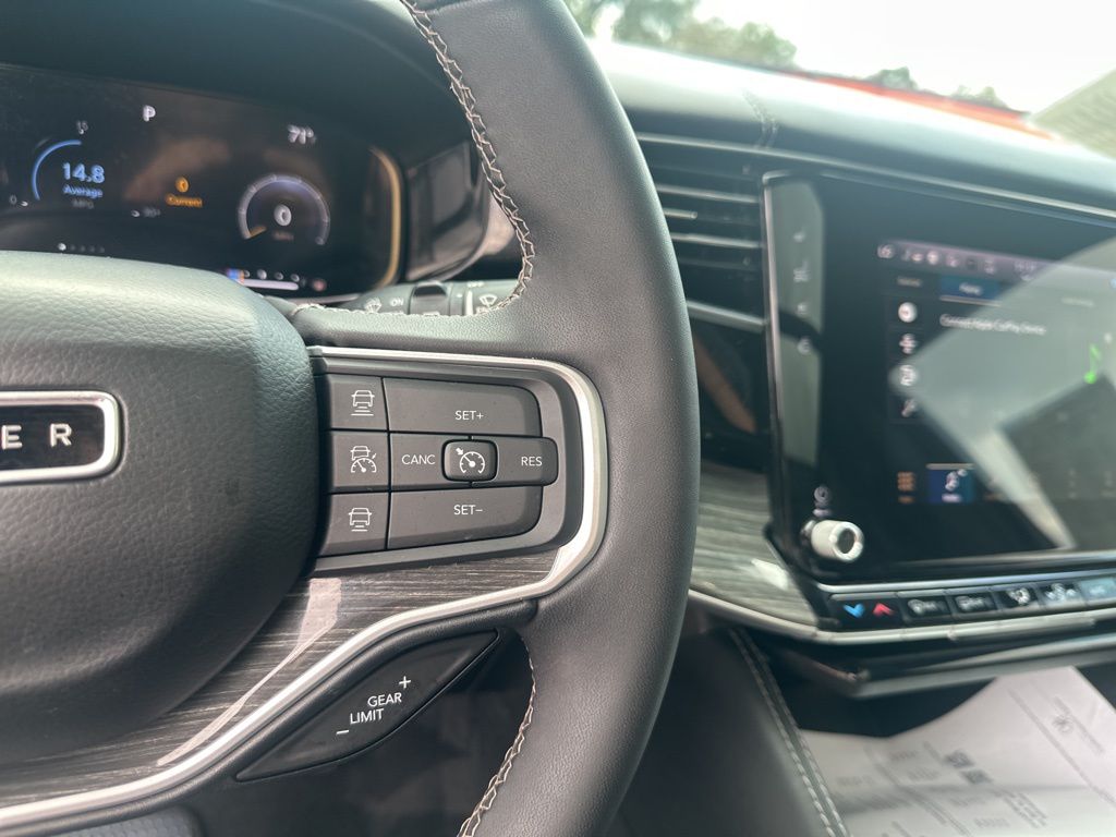 Used Car 2022 Jeep Wagoneer  Series Iii For Sale Under $50,000 In Austin, Texas