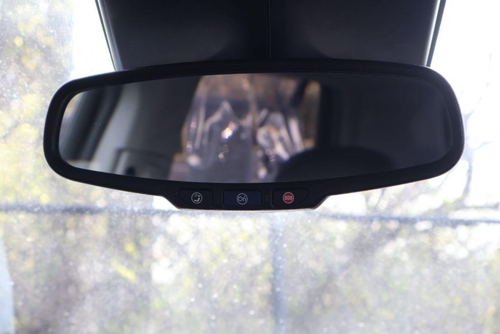 Thumbnail: 2022 Chevrolet Trax - 24