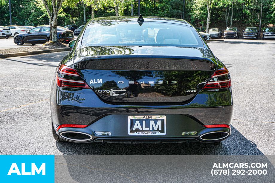 Used 2025 Black Genesis 2.5T image 11