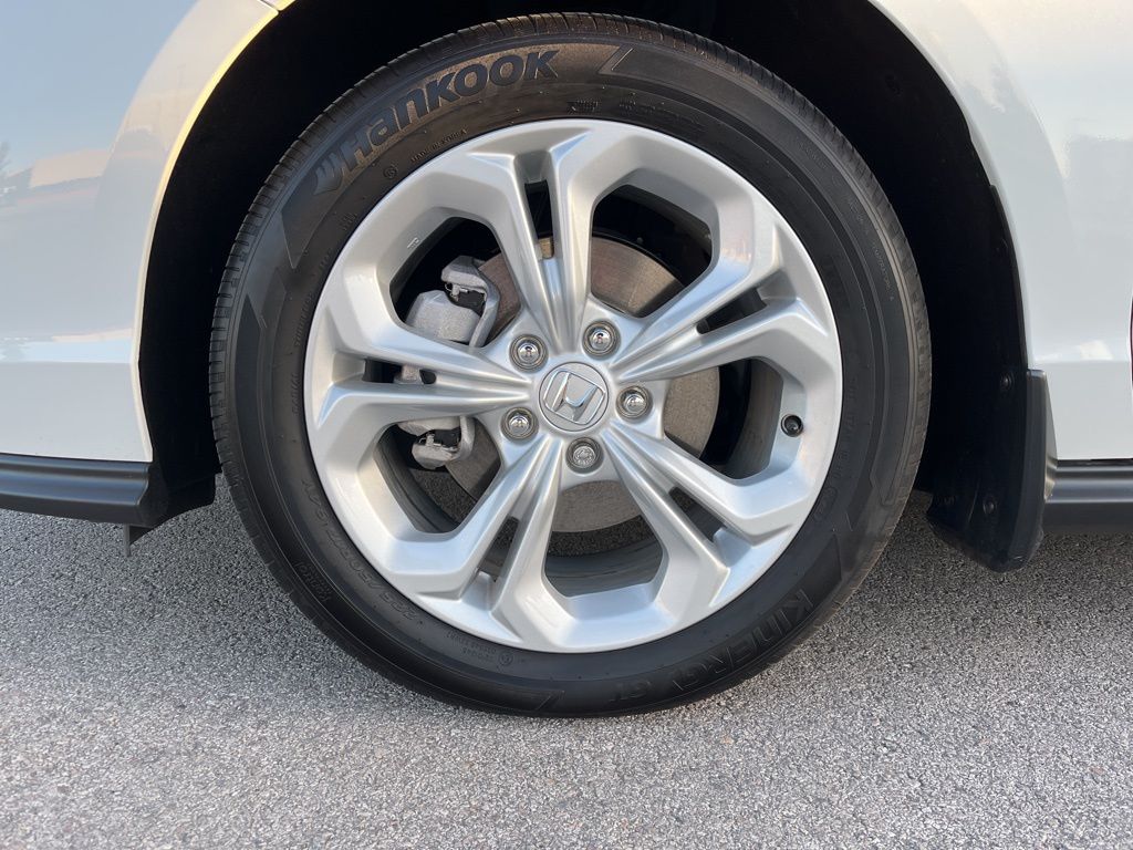 2024 Honda Accord LX 11