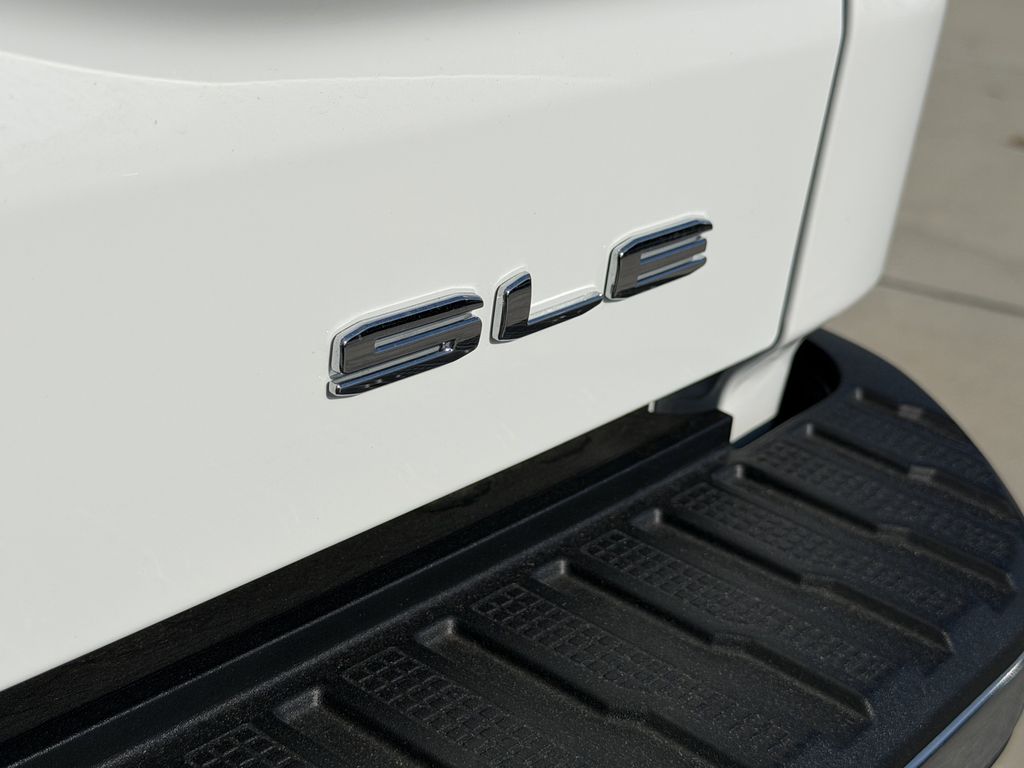 new 2026 GMC Sierra 1500 car, priced at $50,850