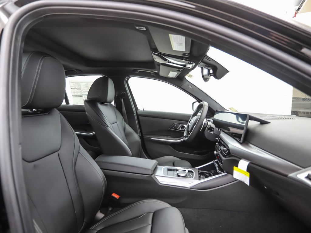 Thumbnail: 2025 BMW 3 Series - 28