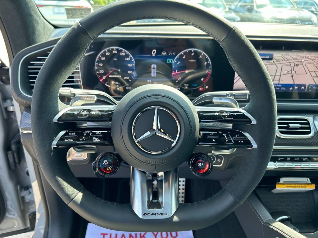 Thumbnail: 2025 Mercedes-Benz GLS - 15